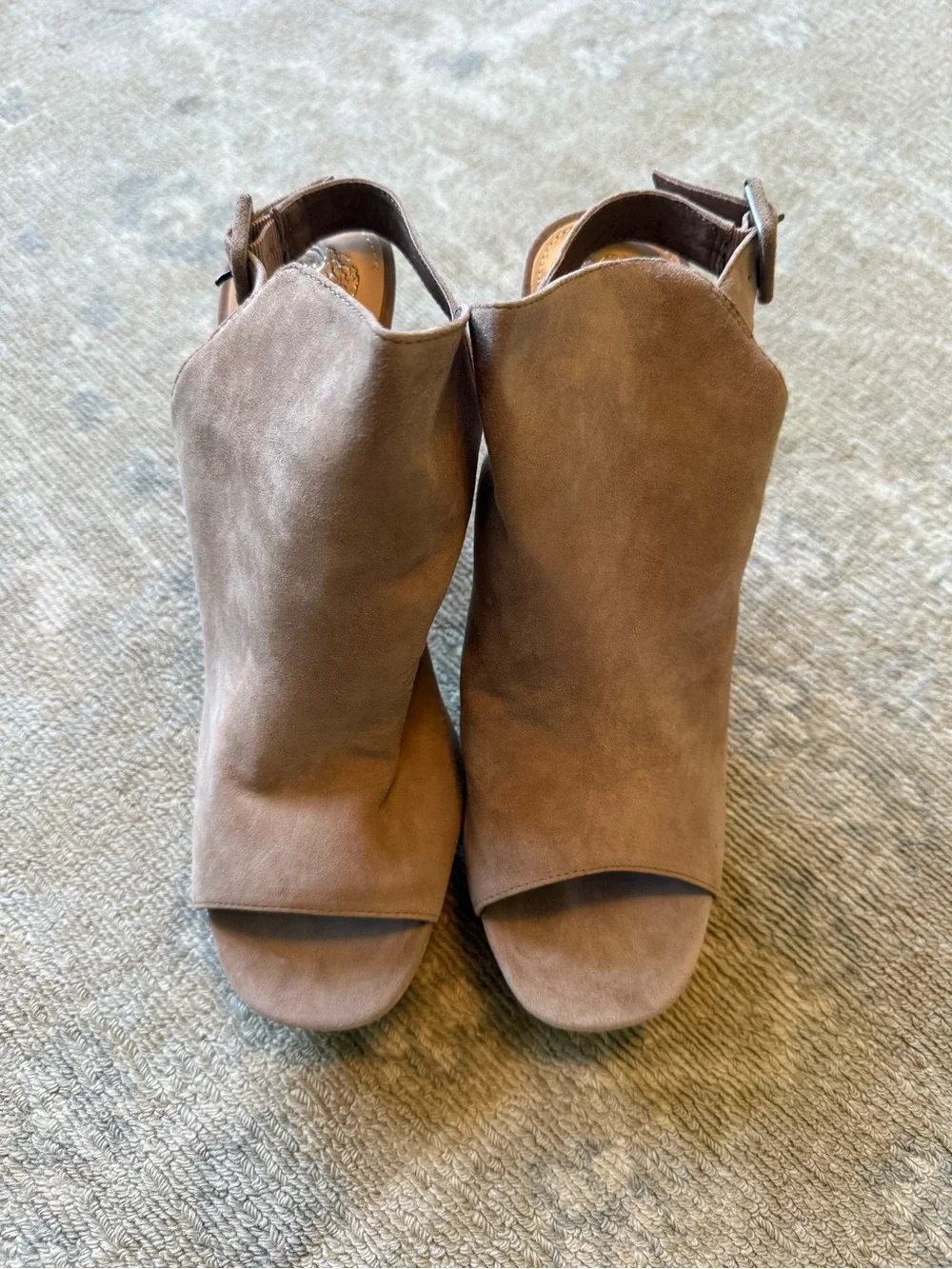 Vince Camuto Taupe Suede Peep-Toe Platform Heels NEW with Box Size 11